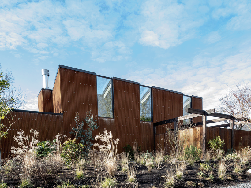 INTERIOR, ARCHITECTURE AND AERIAL PHOTOGRAPHY & MOTION